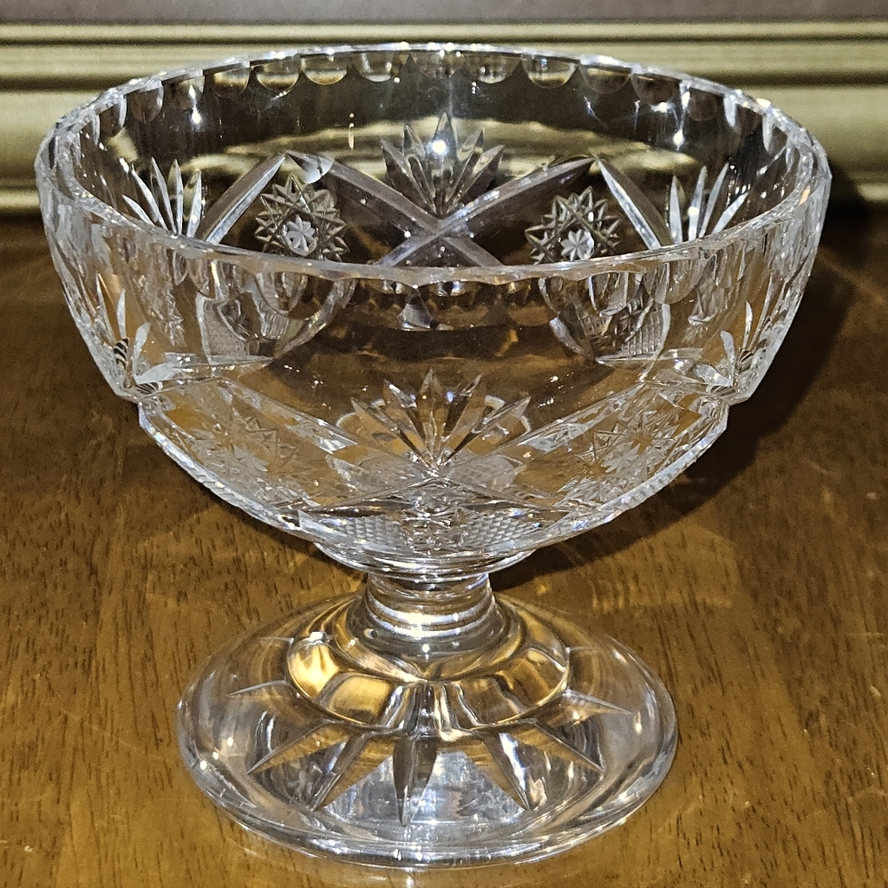 Vintage Footed Compote or Rose Bowl in the Essex Pattern by Crystal Clear Ind.